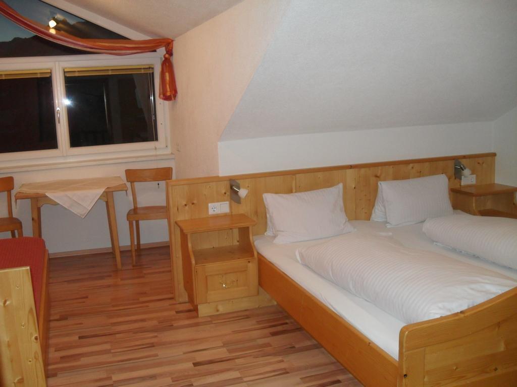 Haus Schellenschmied Pettneu am Arlberg Quarto foto